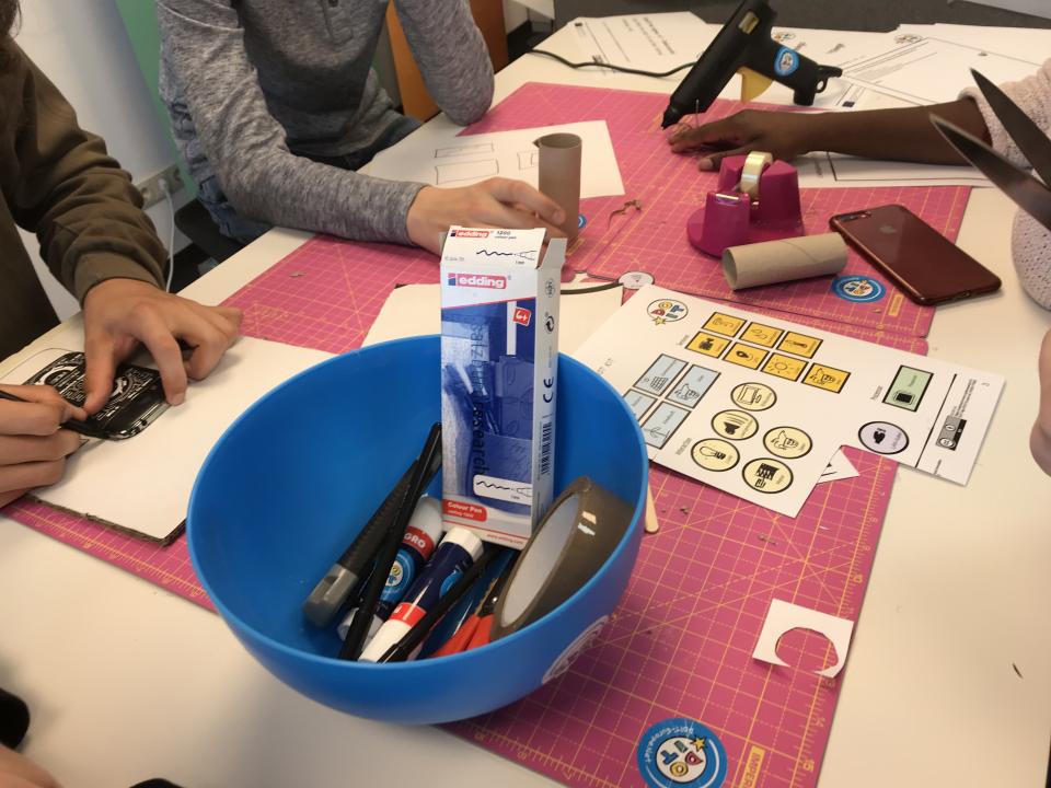 participants working on prototype